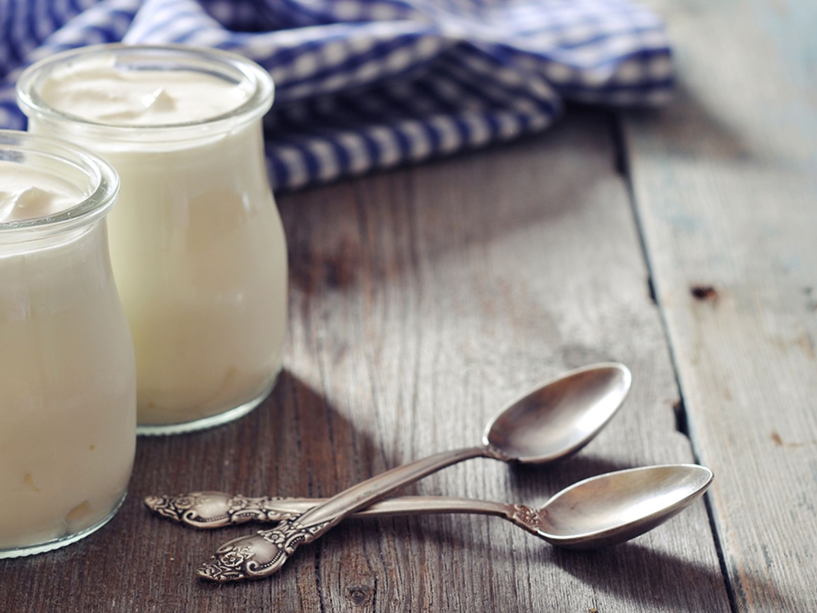 What Is The Best Way to Strain Yogurt: A Definitive Guide